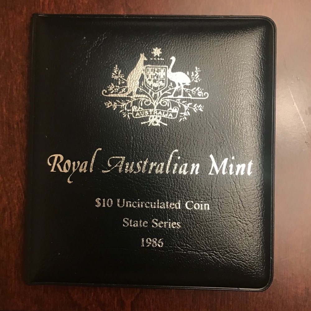 AUTHENTIC* $10 coin from the Royal Australian Mint